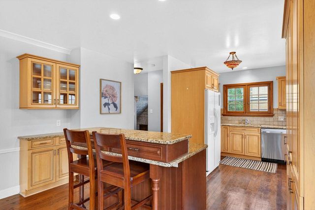 211 N 88th STREET, Wauwatosa, WI 53226