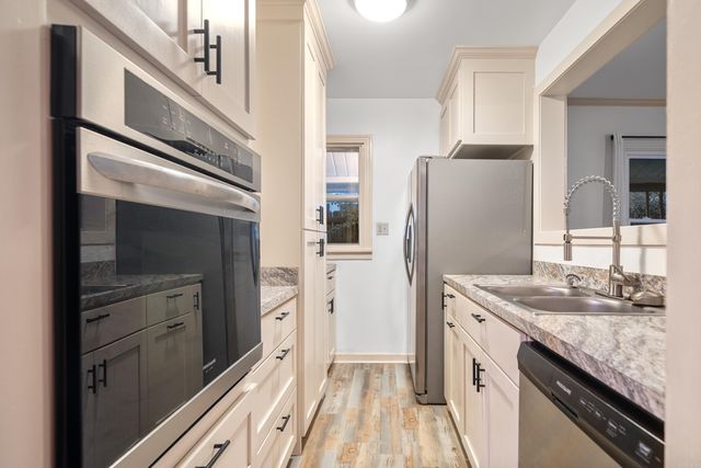 907 Garland Ave Avenue, Hot Springs, AR 71913