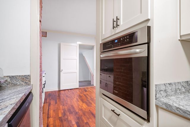 907 Garland Ave Avenue, Hot Springs, AR 71913