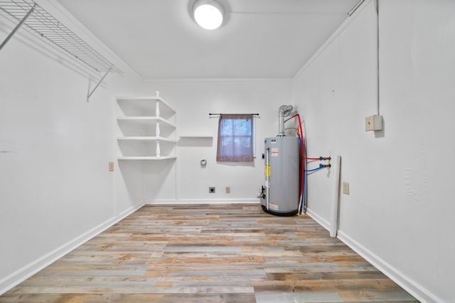 907 Garland Ave Avenue, Hot Springs, AR 71913