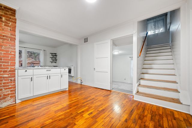 907 Garland Ave Avenue, Hot Springs, AR 71913