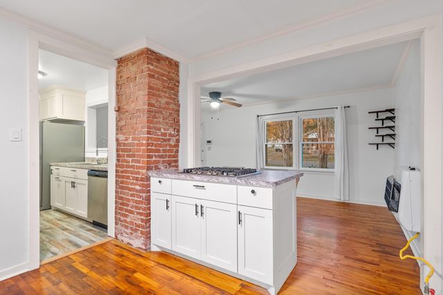 907 Garland Ave Avenue, Hot Springs, AR 71913