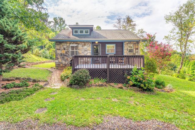 9 Koenig Way, Asheville, NC 28804