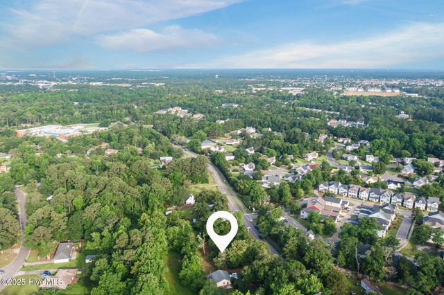 628 Middle Sound Loop Road, Wilmington, NC 28411