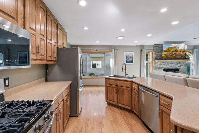 35 Marcin Hill, Burnsville, MN 55337