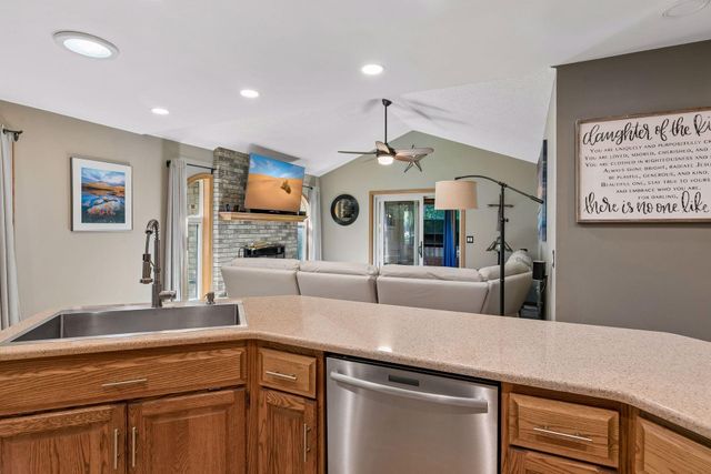 35 Marcin Hill, Burnsville, MN 55337