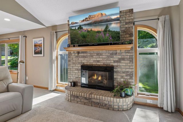 35 Marcin Hill, Burnsville, MN 55337