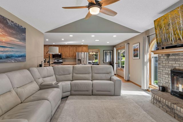 35 Marcin Hill, Burnsville, MN 55337