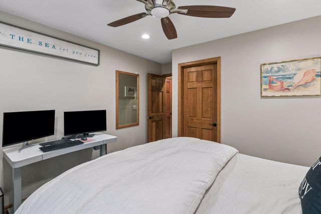 35 Marcin Hill, Burnsville, MN 55337