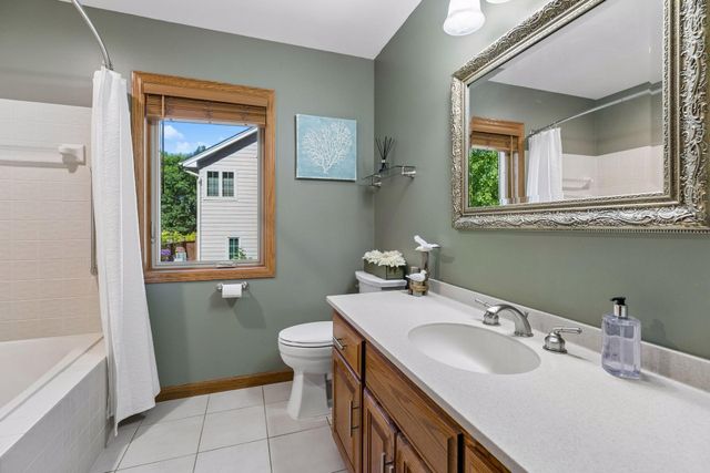 35 Marcin Hill, Burnsville, MN 55337