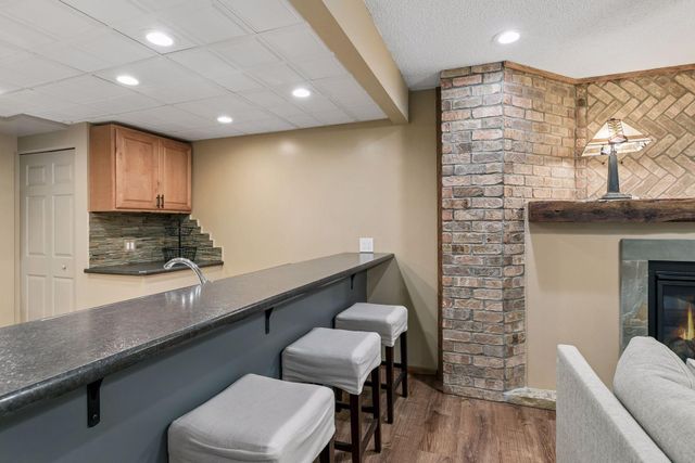 35 Marcin Hill, Burnsville, MN 55337