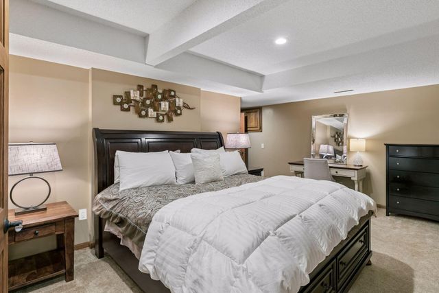 35 Marcin Hill, Burnsville, MN 55337