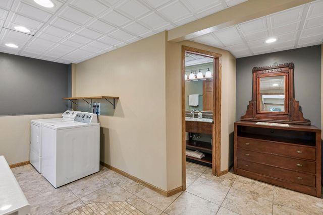 35 Marcin Hill, Burnsville, MN 55337