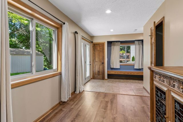 35 Marcin Hill, Burnsville, MN 55337