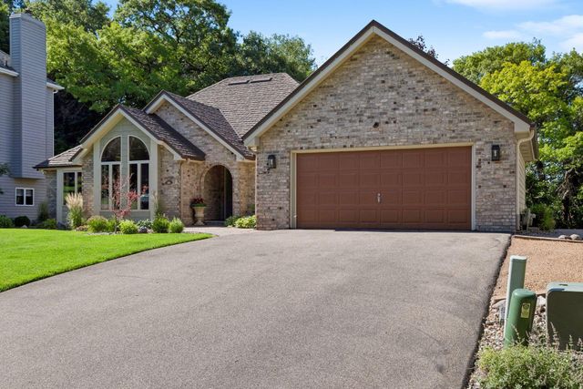 35 Marcin Hill, Burnsville, MN 55337