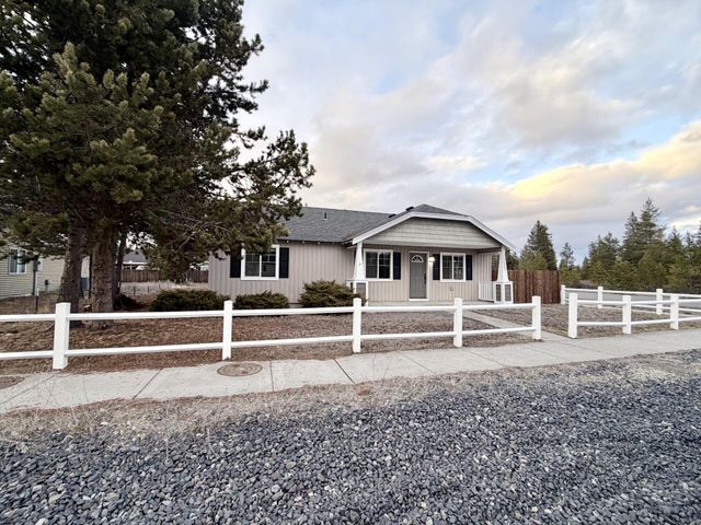 16698 Wyatt Drive, La Pine, OR 97739
