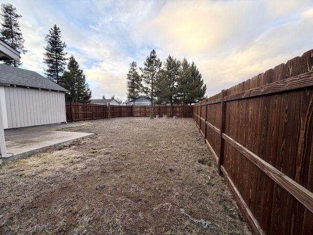 16698 Wyatt Drive, La Pine, OR 97739