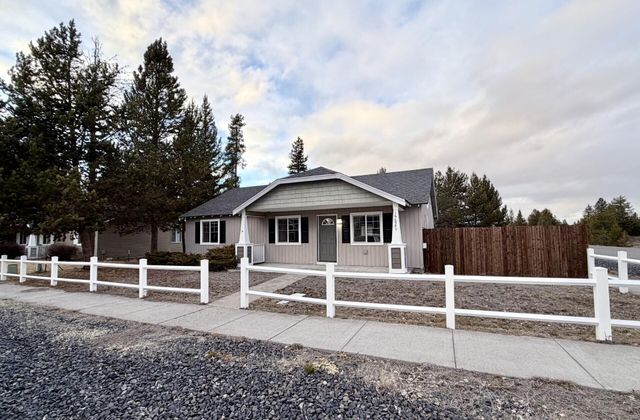 16698 Wyatt Drive, La Pine, OR 97739