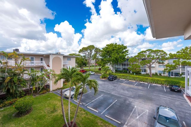 2615 Garden Drive N 307, Lake Worth, FL 33461