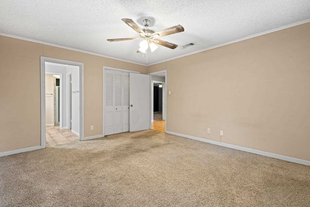 1100 Gardenia Ln., Longview, TX 75601