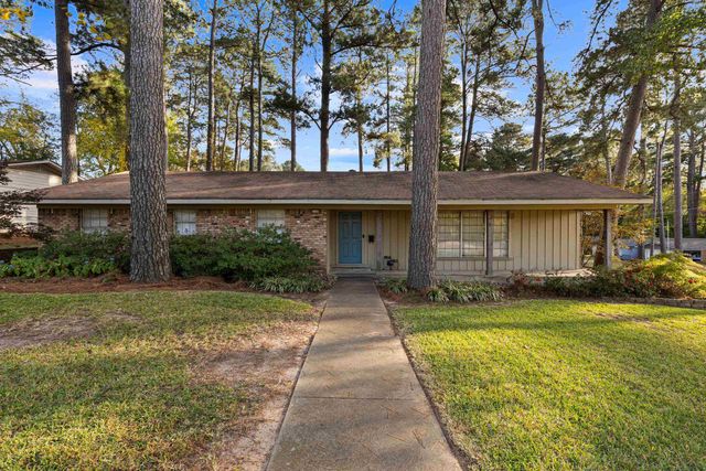 1100 Gardenia Ln., Longview, TX 75601