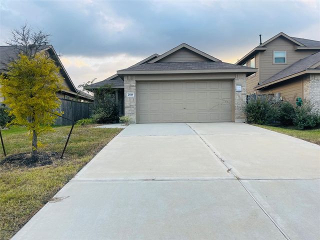 2818 Via Augusta Drive, Conroe, TX 77301