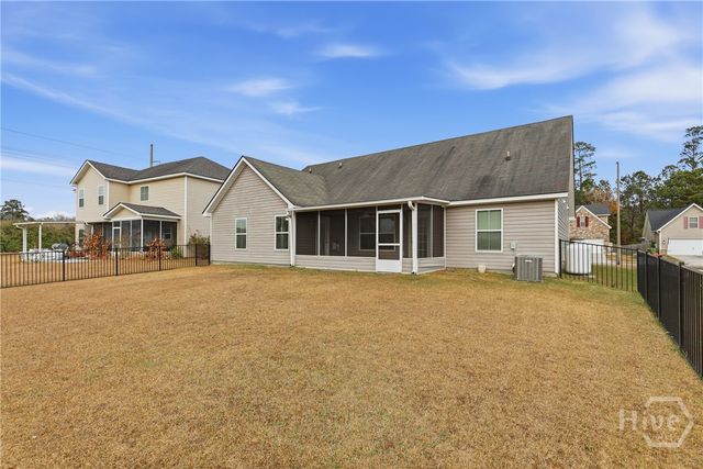 11 Litchfield Drive, Savannah, GA 31419