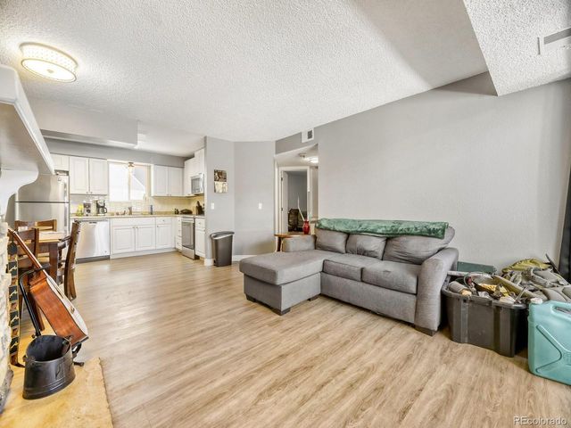 5250 S Huron Way 11-206, Littleton, CO 80120