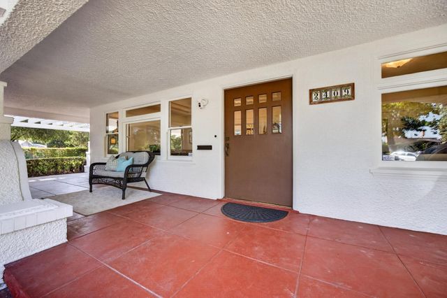 2409 Beverly Pl, Stockton, CA 95204
