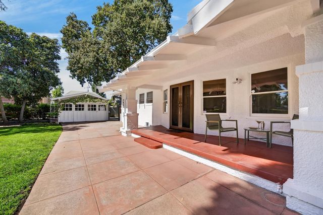 2409 Beverly Pl, Stockton, CA 95204