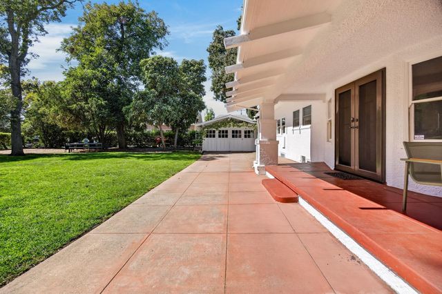 2409 Beverly Pl, Stockton, CA 95204