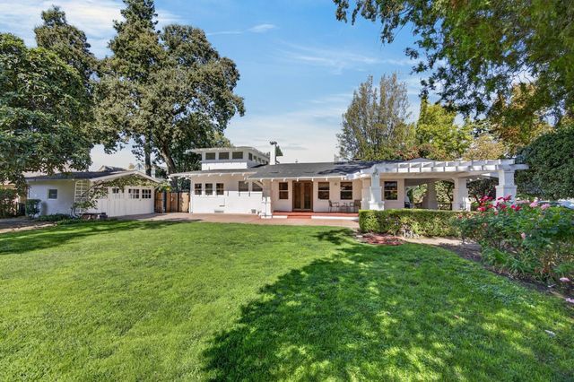 2409 Beverly Pl, Stockton, CA 95204