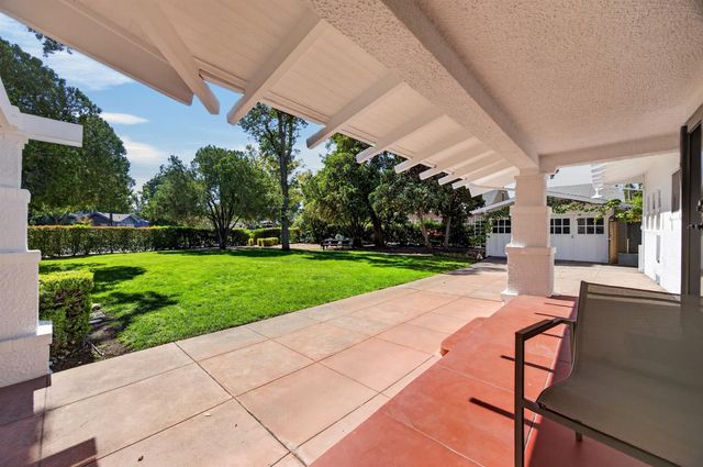 2409 Beverly Pl, Stockton, CA 95204