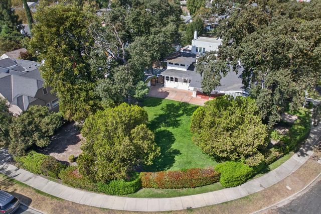 2409 Beverly Pl, Stockton, CA 95204