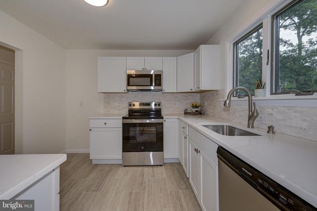 1332 HUNTER BLVD, Browns Mills, NJ 08015