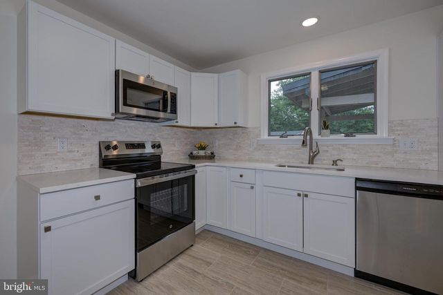 1332 HUNTER BLVD, Browns Mills, NJ 08015