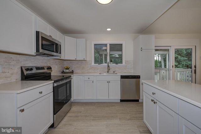 1332 HUNTER BLVD, Browns Mills, NJ 08015
