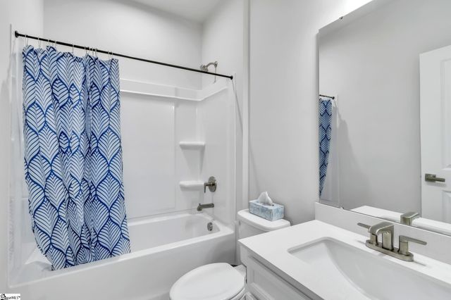 1040 Horse Whisper Run, Landrum, SC 29356