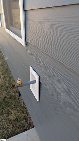 1040 Horse Whisper Run, Landrum, SC 29356