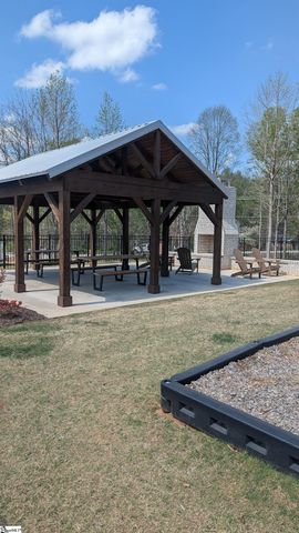 1040 Horse Whisper Run, Landrum, SC 29356