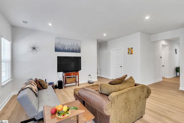 1040 Horse Whisper Run, Landrum, SC 29356