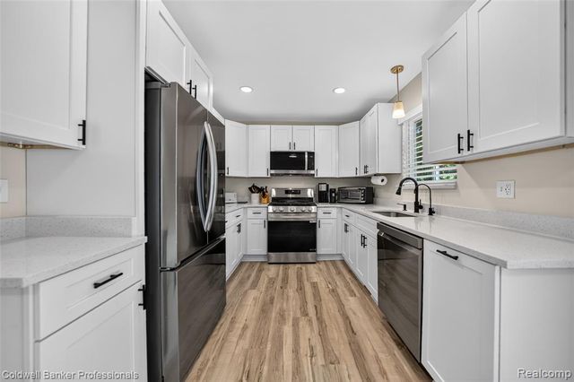 5475 Botsford Avenue, Sterling Heights, MI 48310