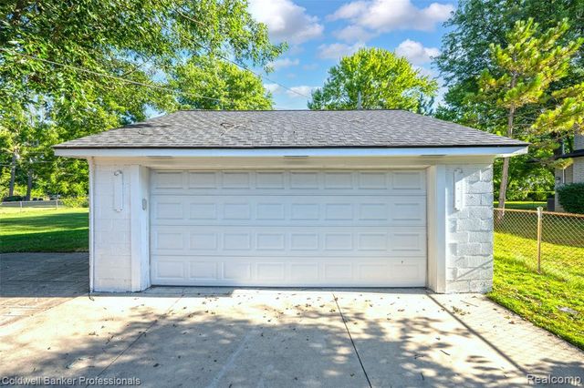 5475 Botsford Avenue, Sterling Heights, MI 48310