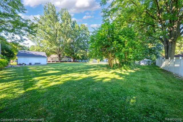 5475 Botsford Avenue, Sterling Heights, MI 48310