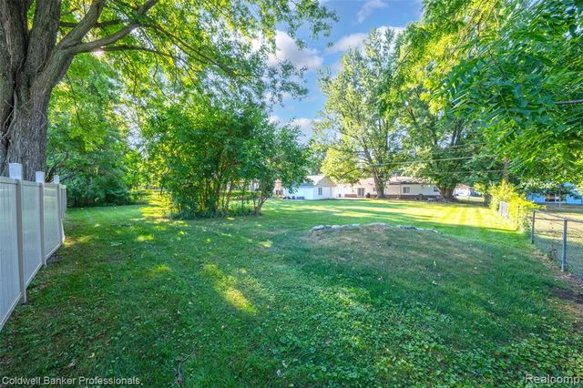 5475 Botsford Avenue, Sterling Heights, MI 48310