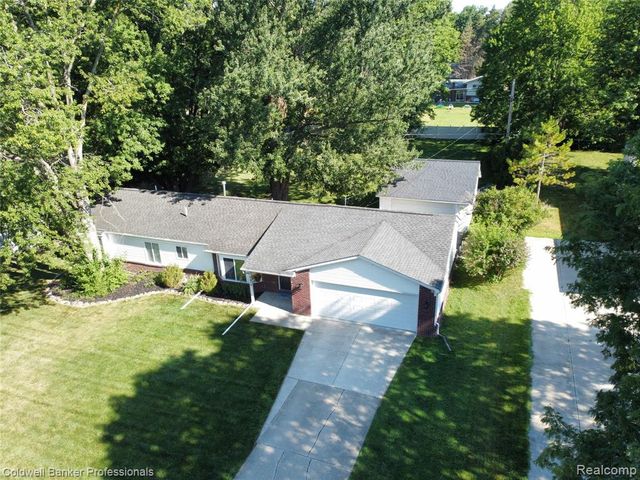 5475 Botsford Avenue, Sterling Heights, MI 48310