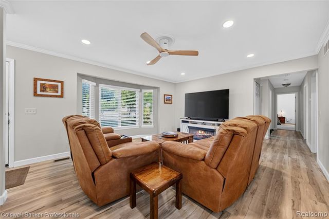 5475 Botsford Avenue, Sterling Heights, MI 48310