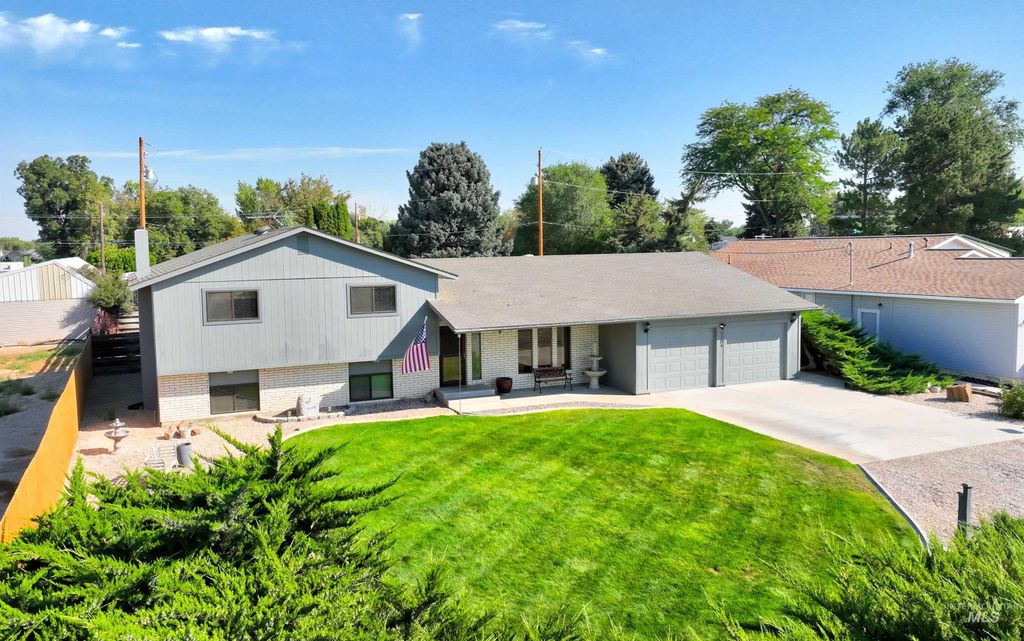 1104 W Elmore, Nampa, ID 83651