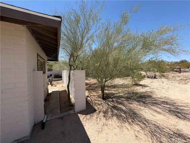 5605 Oasis, 29 Palms, CA 92277