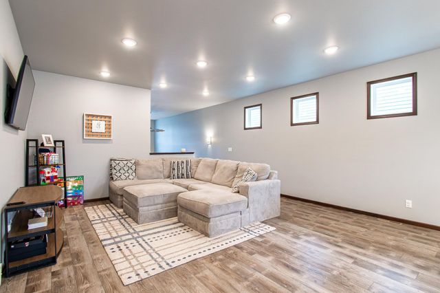 789 Albert Drive W, West Fargo, ND 58078